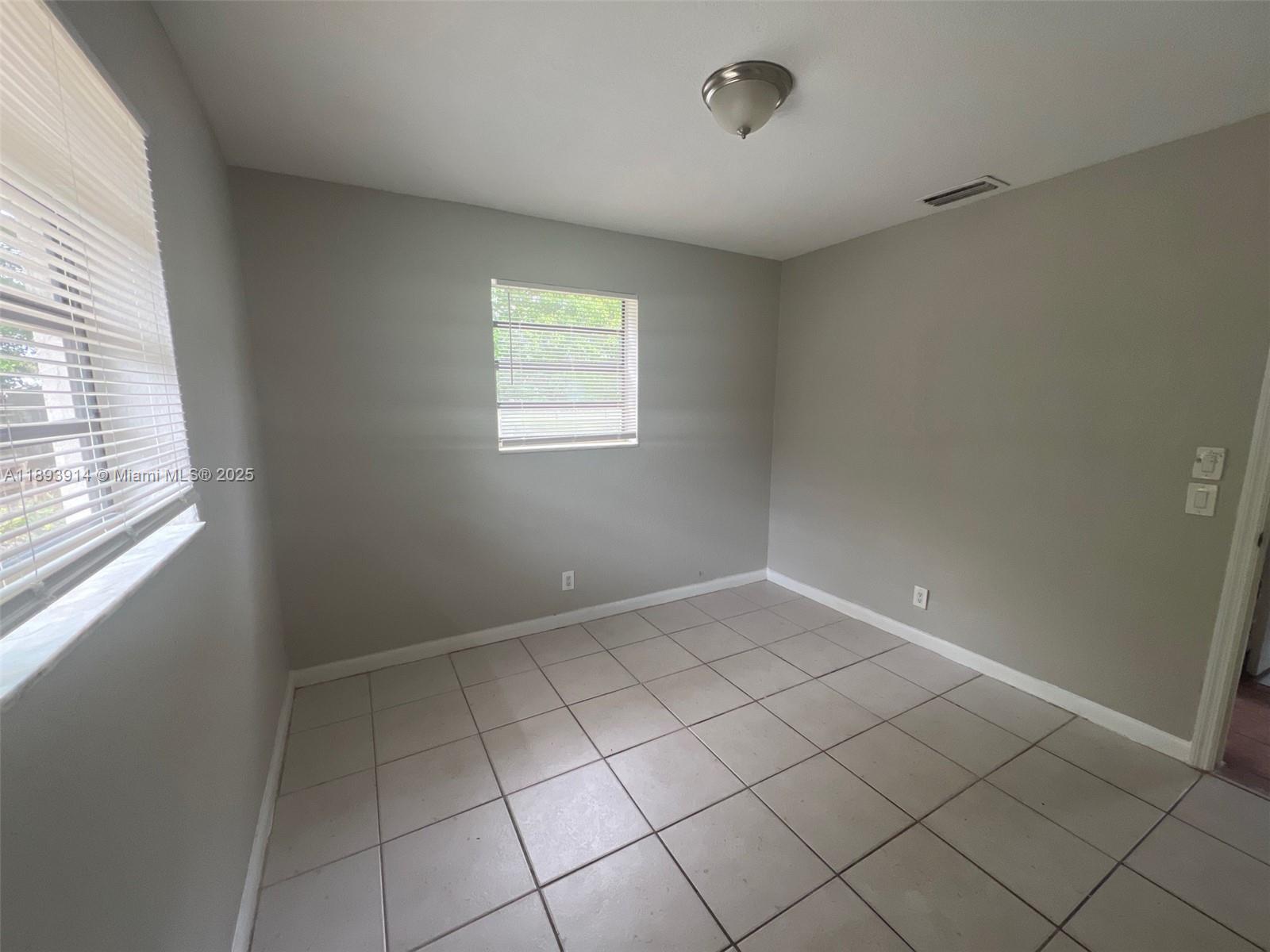 SOUTHGATE SECOND ADD - Residential