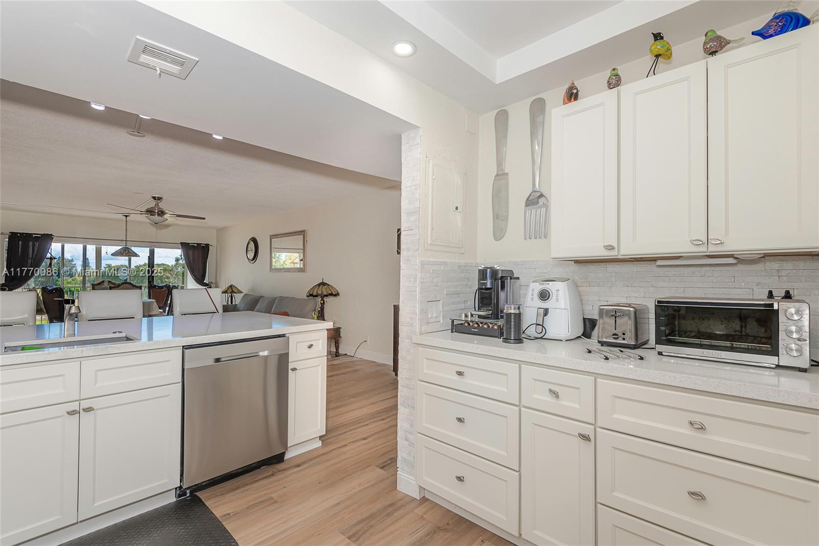 NO 13 PALM-AIRE COUNTRY C - Residential