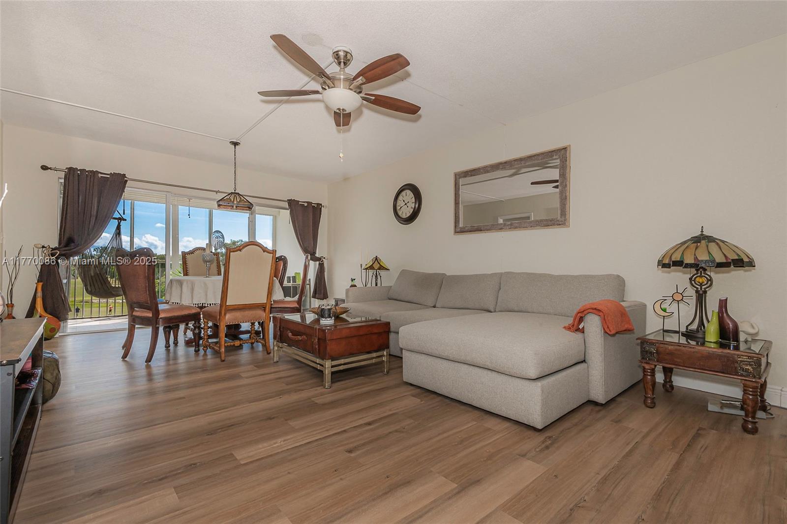 NO 13 PALM-AIRE COUNTRY C - Residential