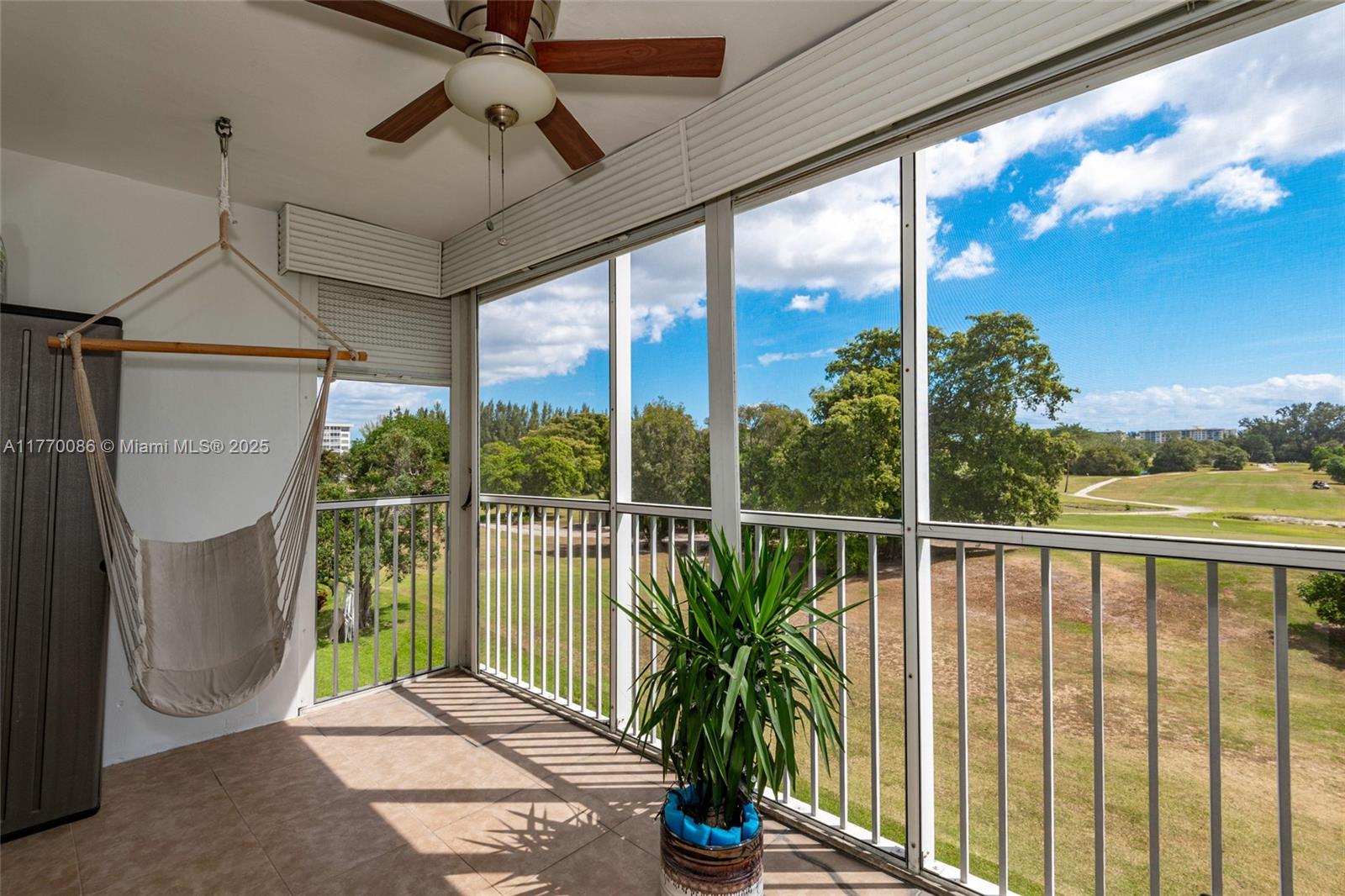 NO 13 PALM-AIRE COUNTRY C - Residential