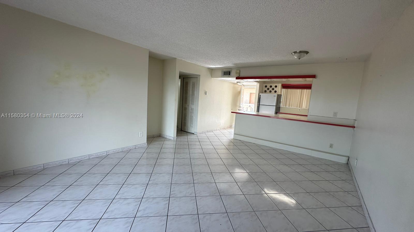 COUNTRY LANE CONDO #1 - Residential Lease