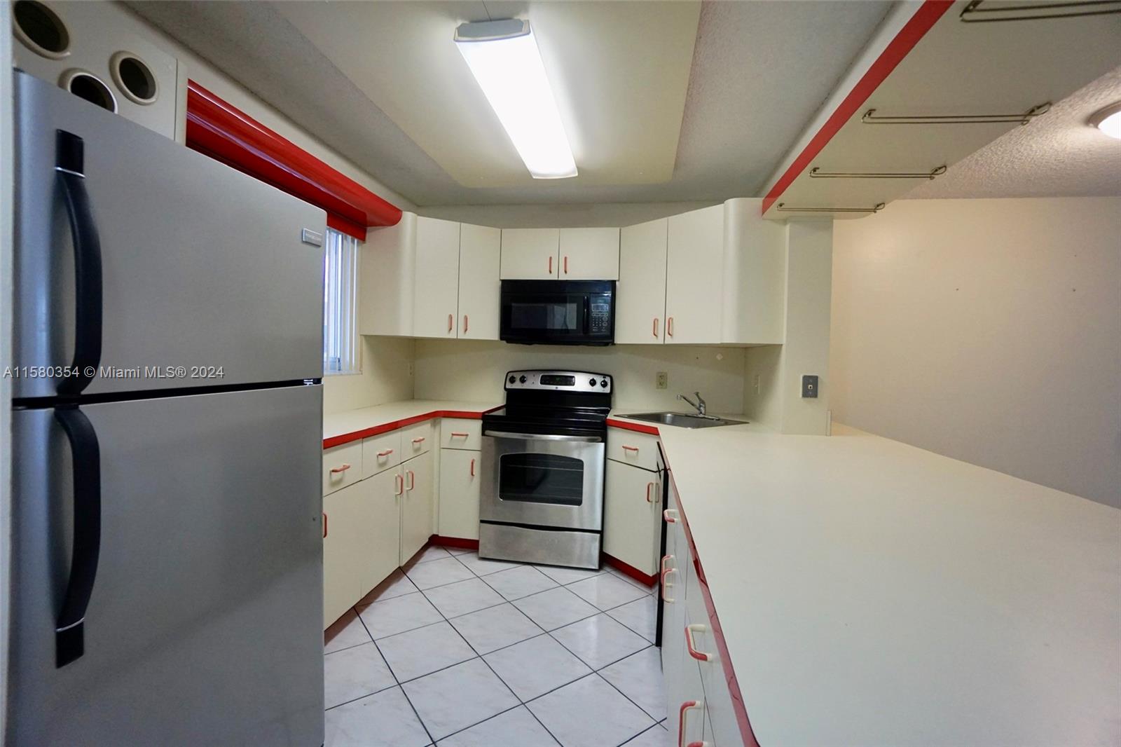 COUNTRY LANE CONDO #1 - Residential Lease