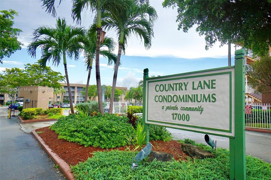 Great rental opportunity, Apartment with 2 Bedrooms, 2 Bathrooms, Parking includes 1 assigned space & 1 guest space. Condo amenities include pool and tennis court.