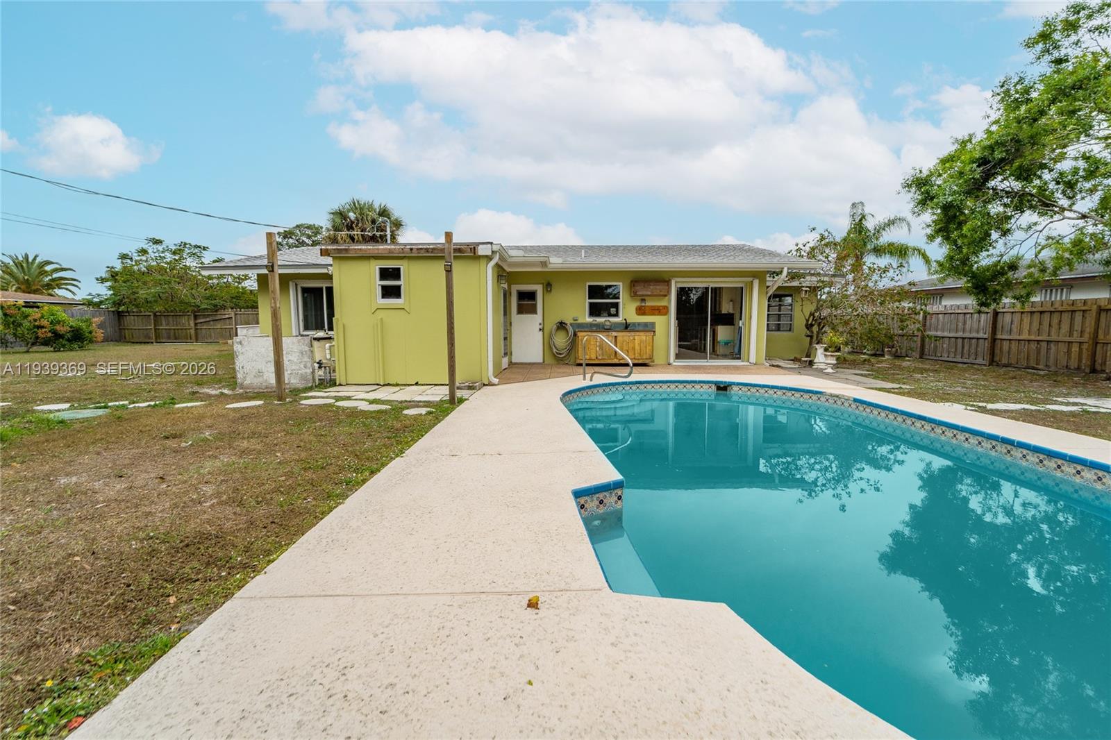 RIVER PARK UNIT 2 - Residential