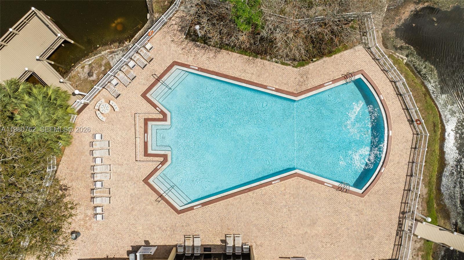 HARVEST SECTION FOUR COND - Residential