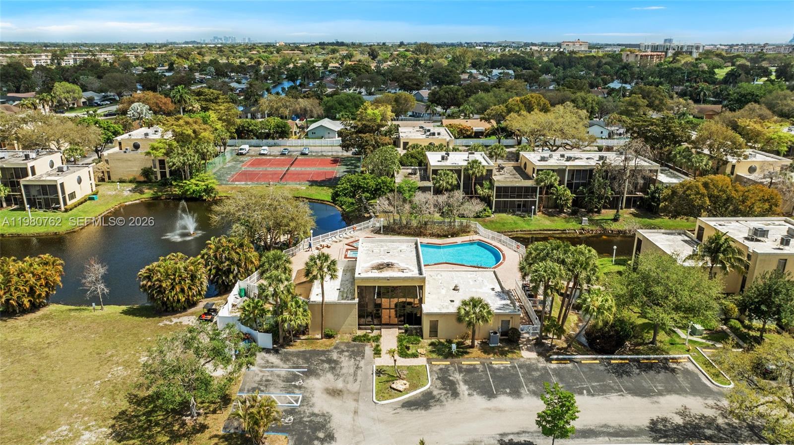 HARVEST SECTION FOUR COND - Residential