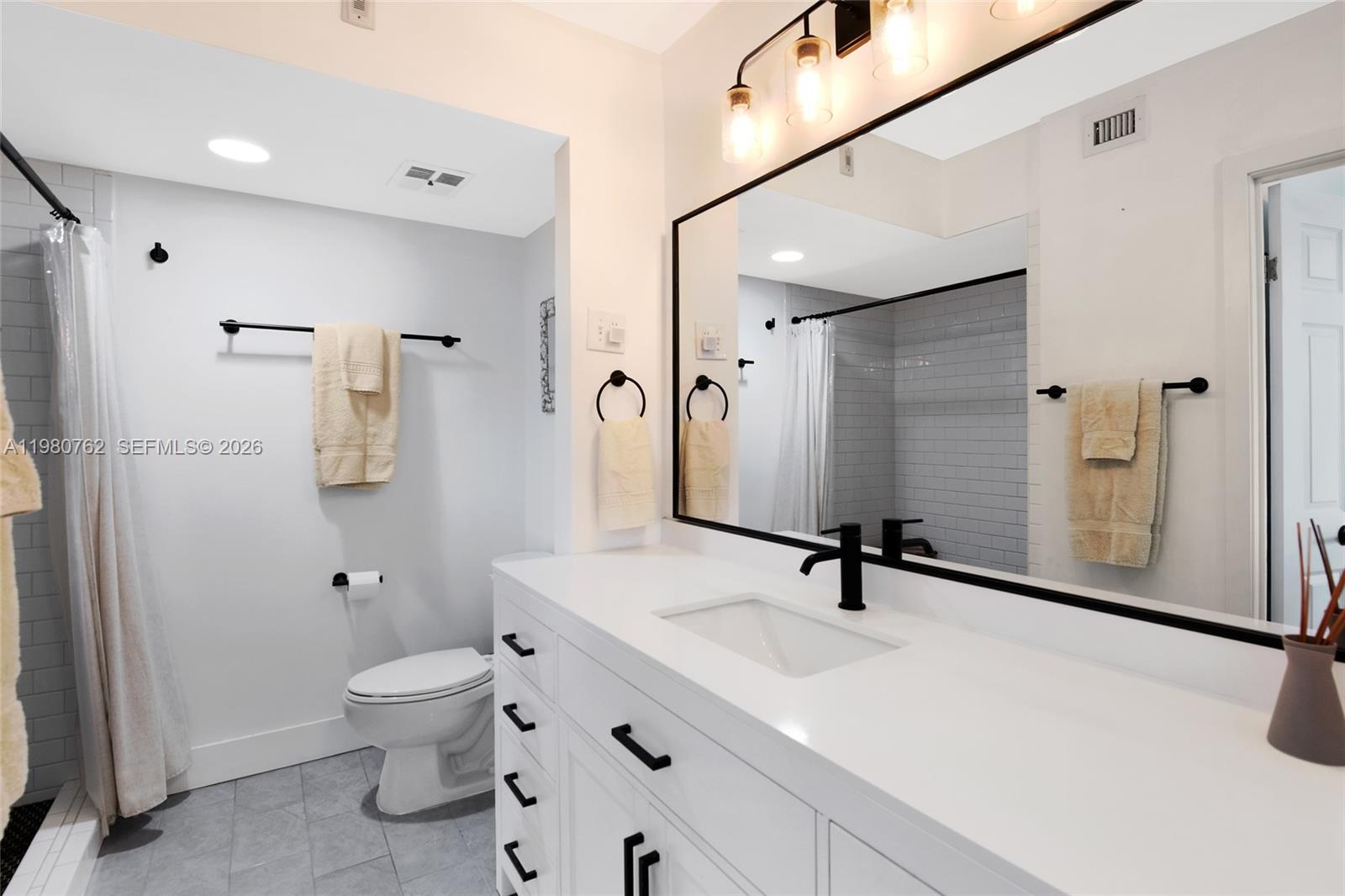 HARVEST SECTION FOUR COND - Residential