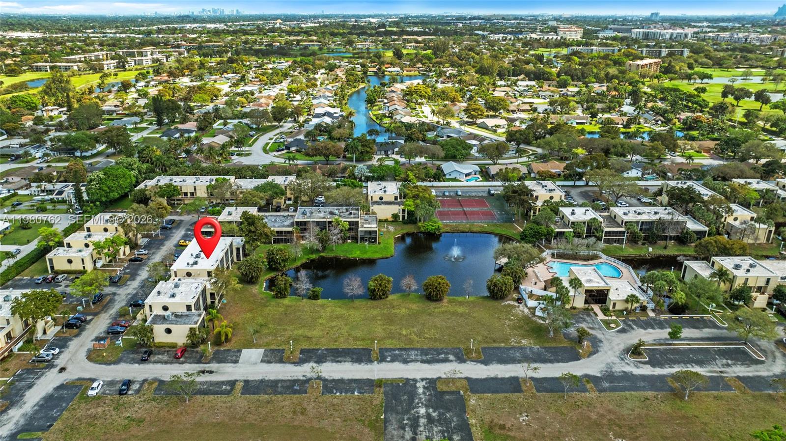 HARVEST SECTION FOUR COND - Residential