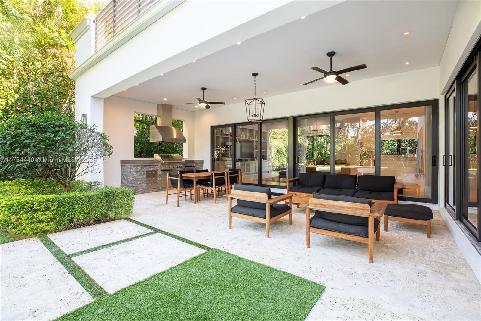 C GABLES RIVIERA SEC 12 - Residential