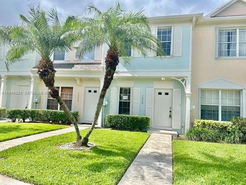 Photo of 16648 Hemingway Dr, Weston, FL 33326 (MLS # A11999223)
