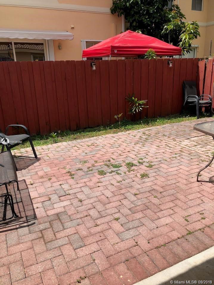 KENDALL BREEZE SOUTH - Residential Lease