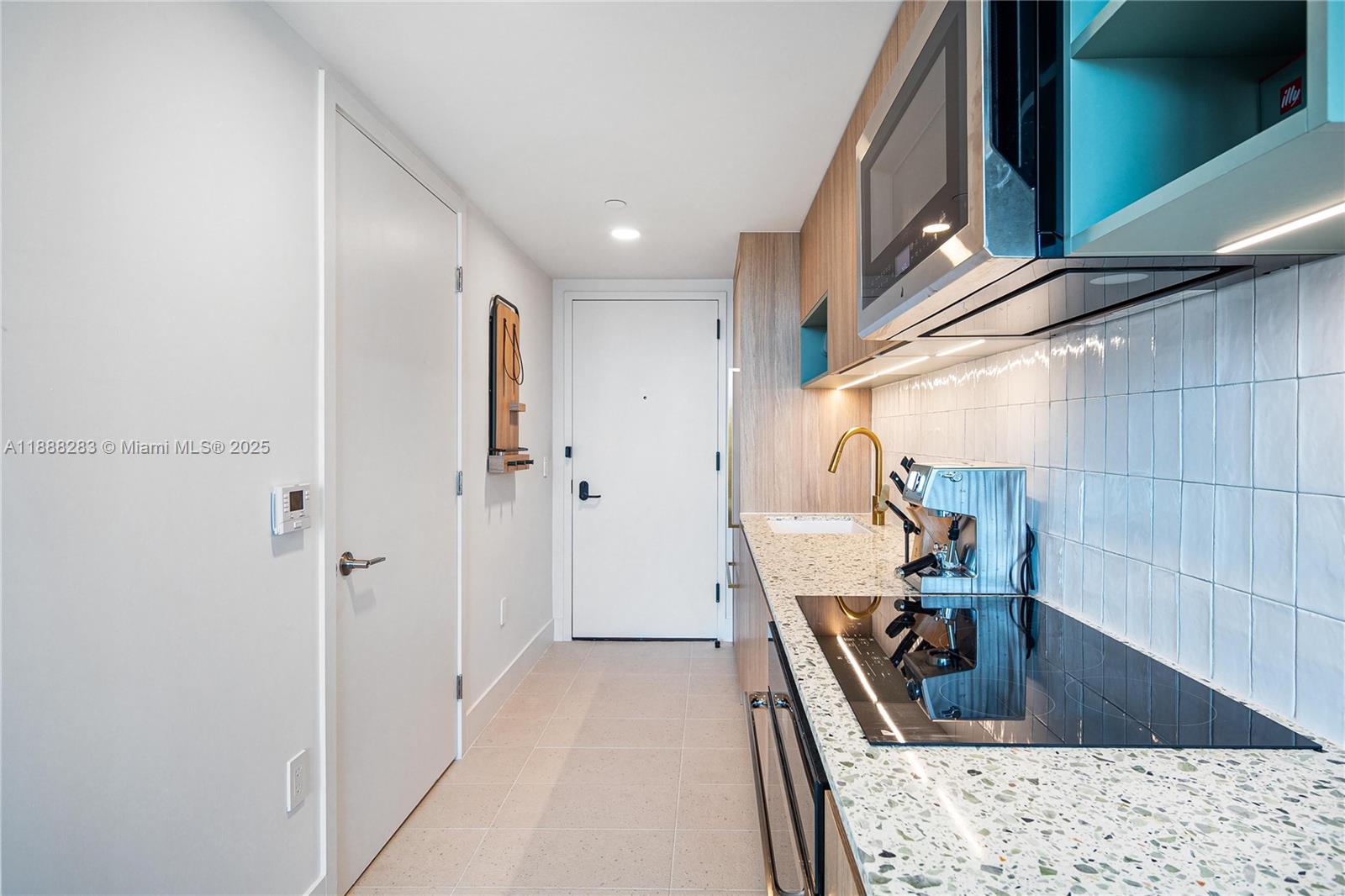 NATIIVO GALE - Residential