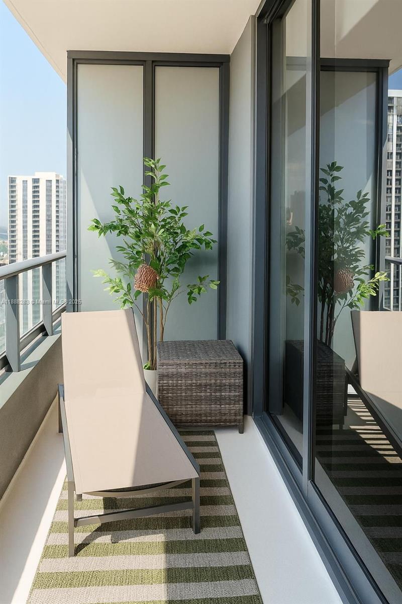 NATIIVO GALE - Residential