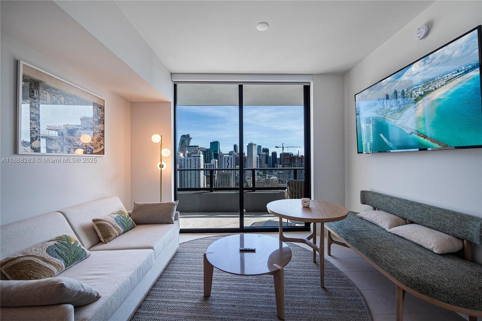 NATIIVO GALE - Residential