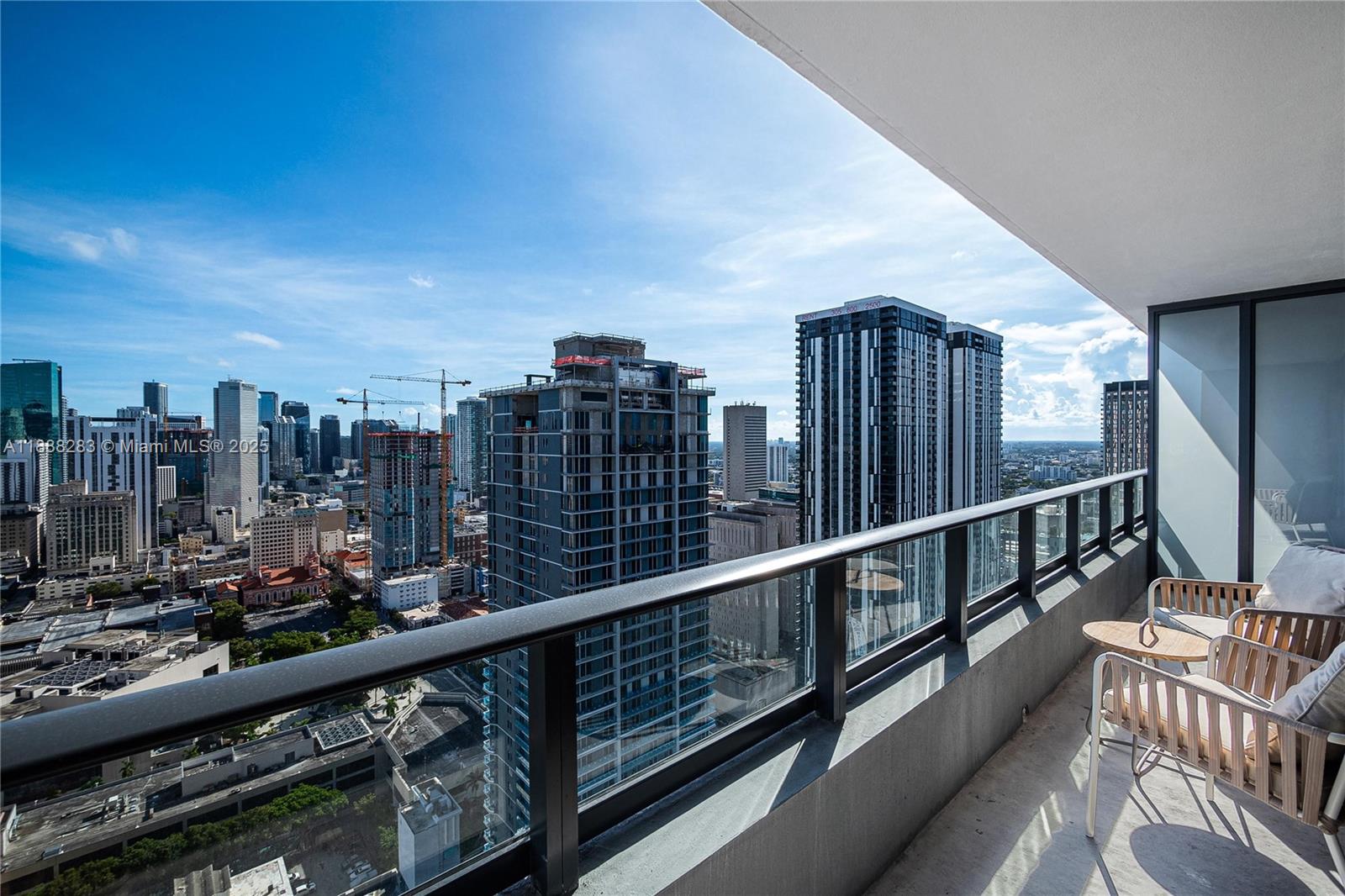 NATIIVO GALE - Residential