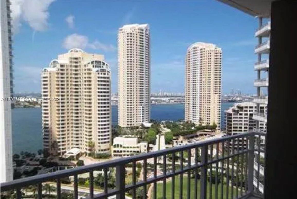 701 Brickell Key Blvd 2205, Miami, Broward County, Florida - 2 Bedrooms  
2 Bathrooms - 