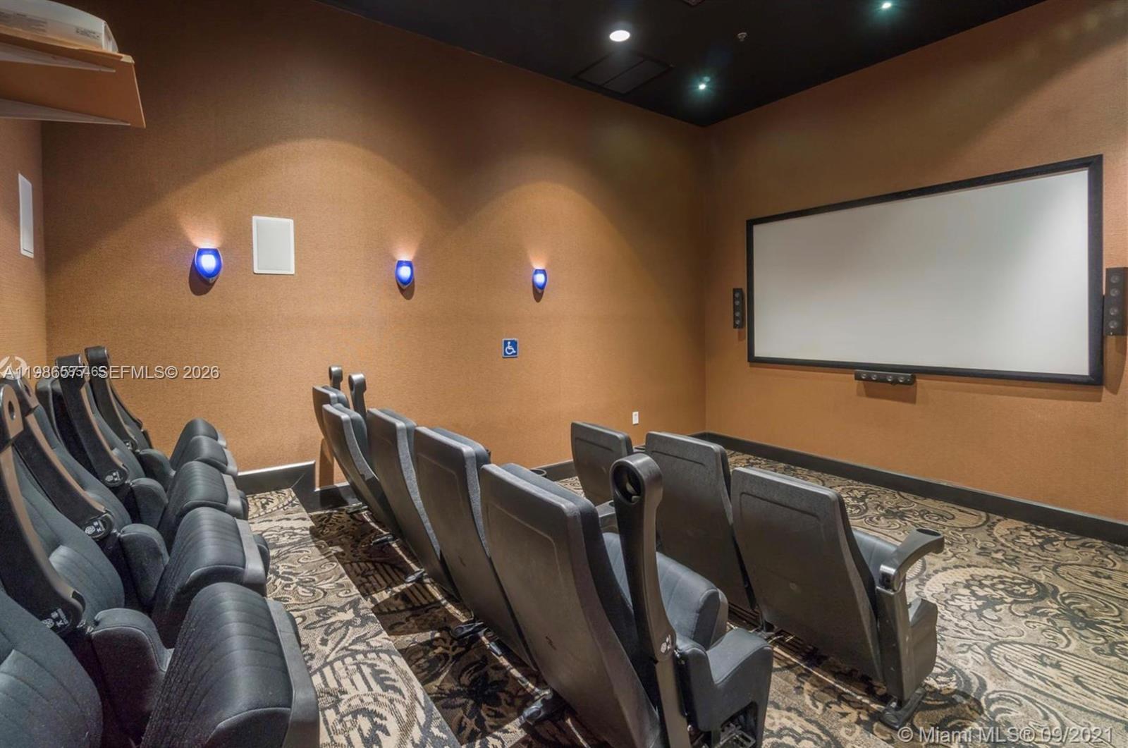 RADIUS CONDO - Residential Lease