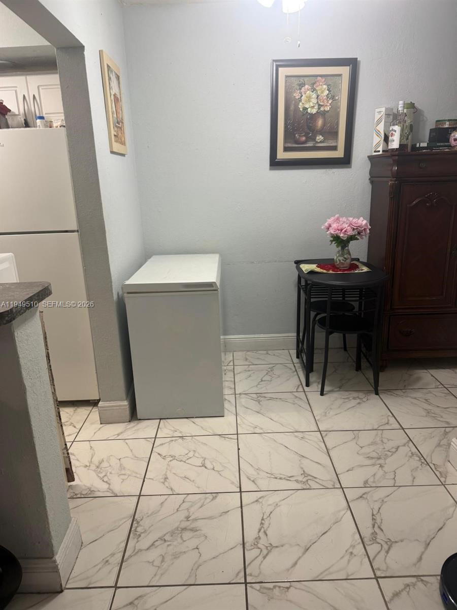 VILLAS DE ASTURIAS CONDO - Residential