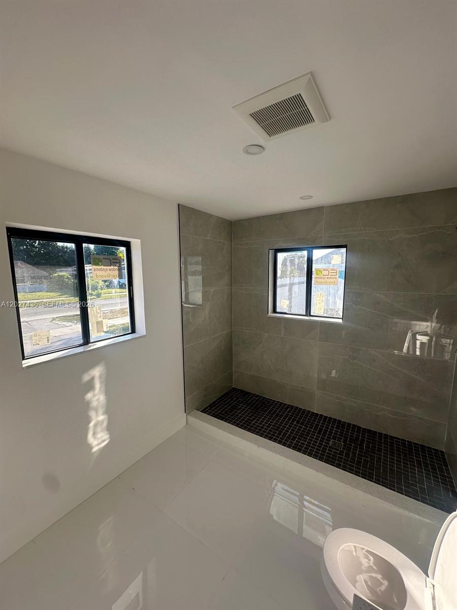 WINDWARD ESTATES SEC 1 - Residential