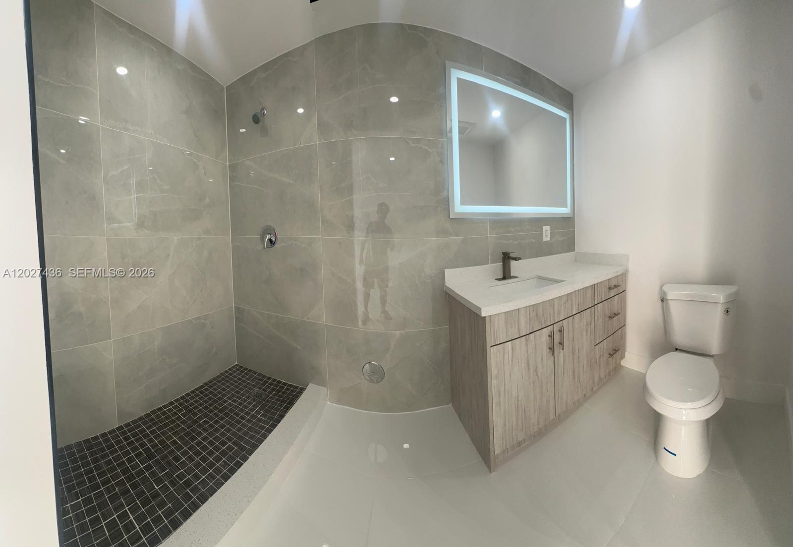 WINDWARD ESTATES SEC 1 - Residential