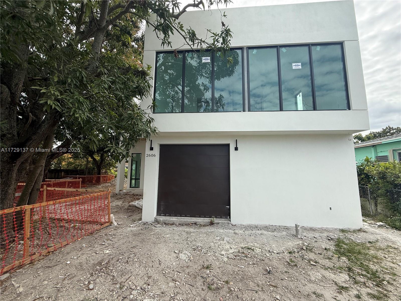 2606 SW 19th St
