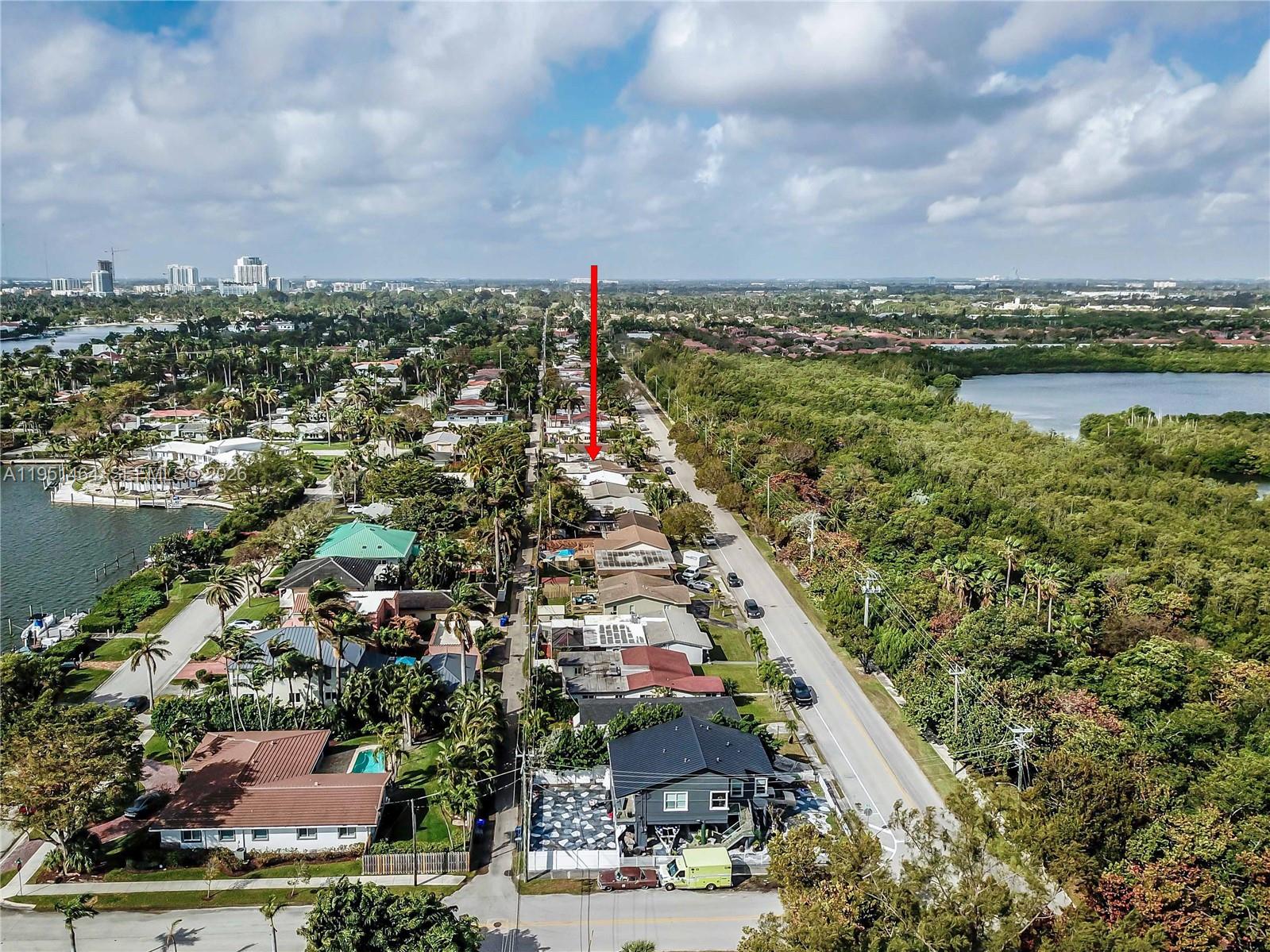 HOLLYWOOD LAKES SECTION - Residential