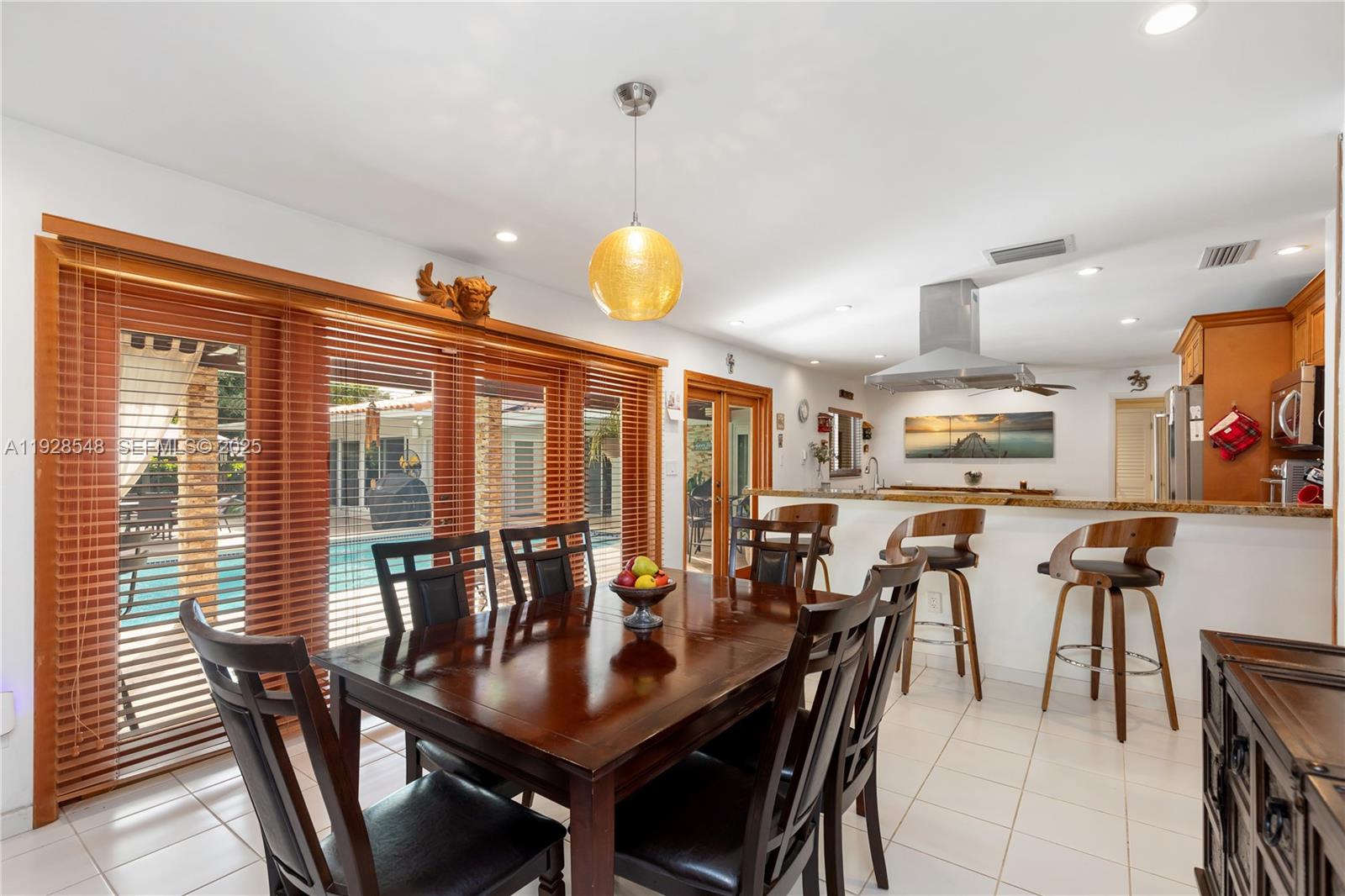 SPANISH COURT - Residential