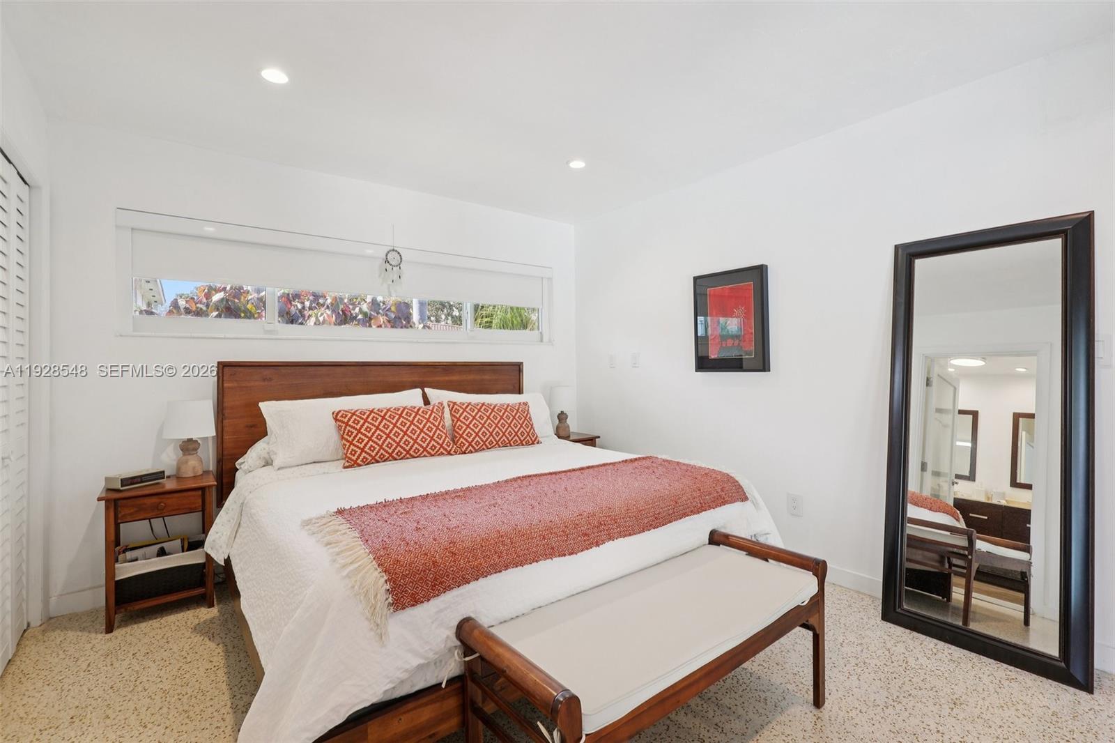 SPANISH COURT - Residential