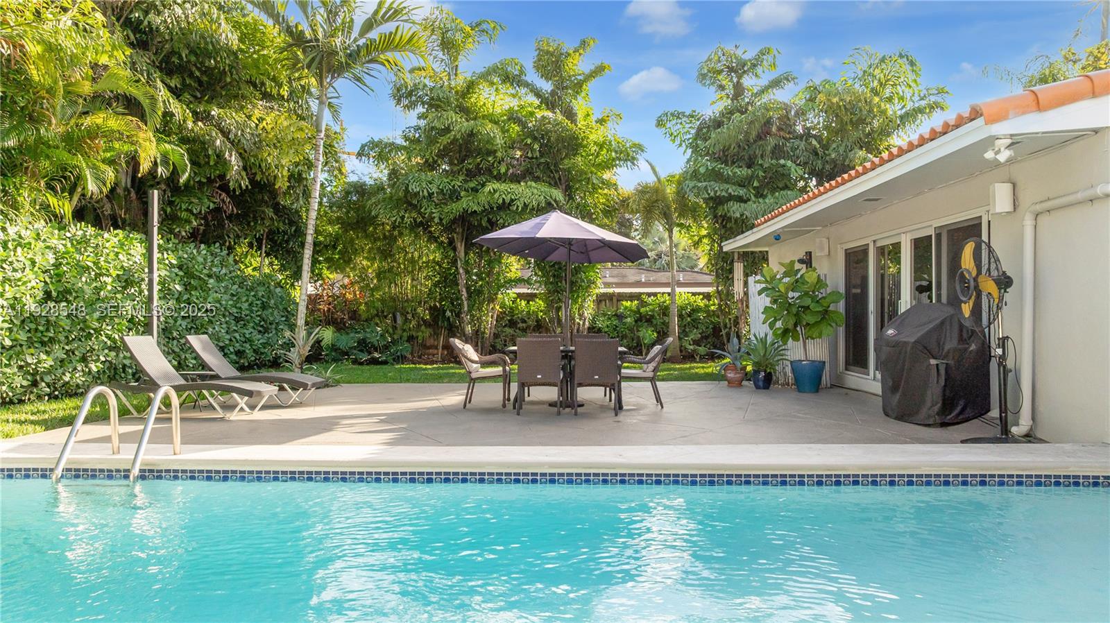 SPANISH COURT - Residential