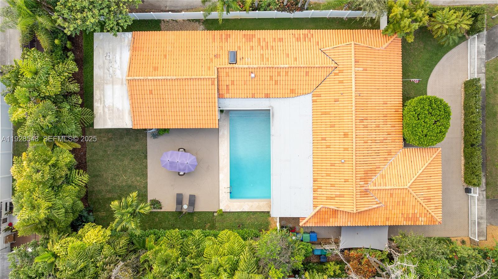 SPANISH COURT - Residential