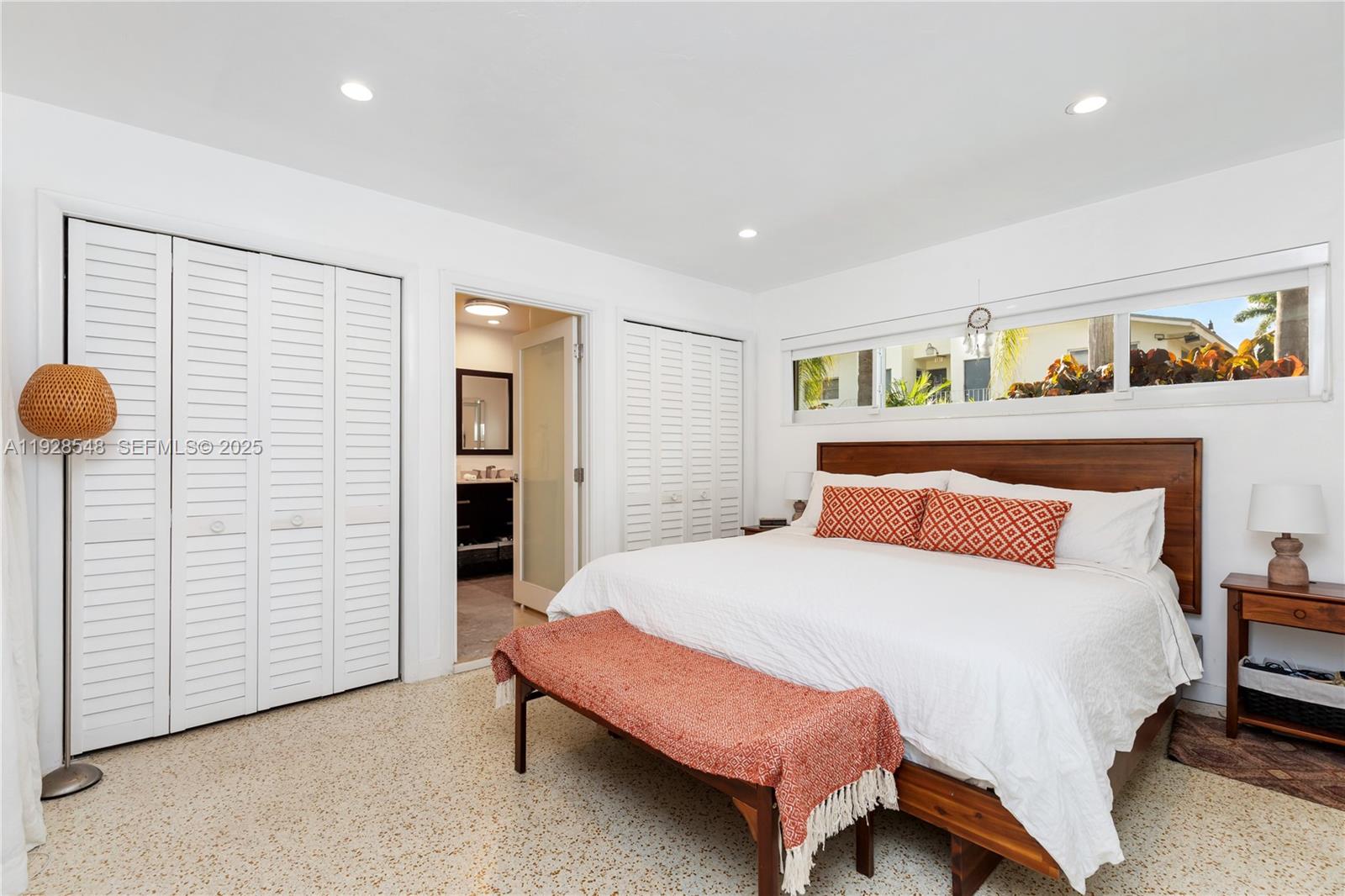 SPANISH COURT - Residential