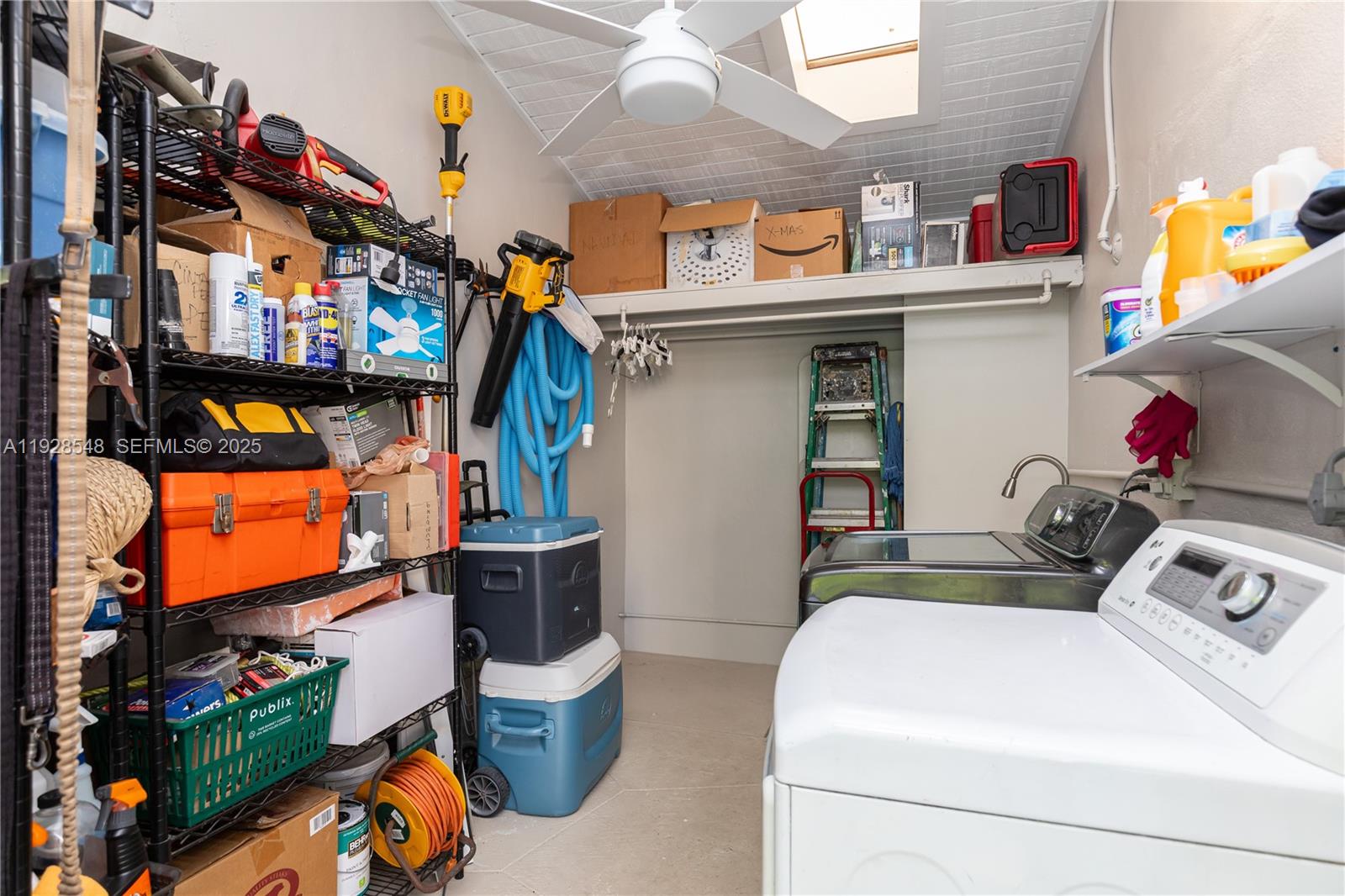 SPANISH COURT - Residential