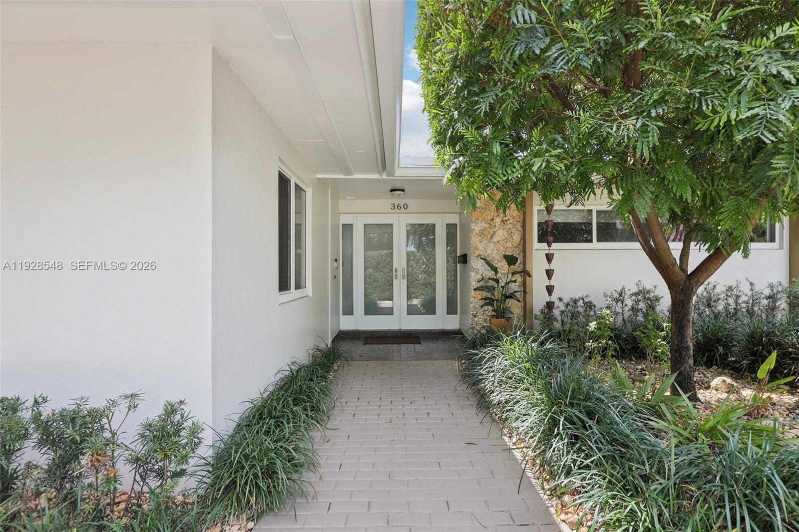 SPANISH COURT - Residential