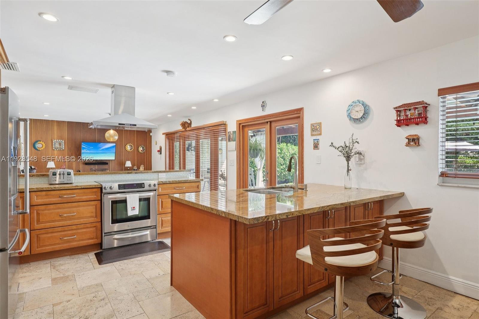 SPANISH COURT - Residential