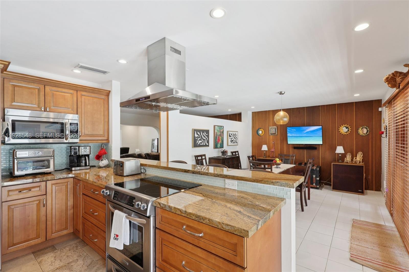 SPANISH COURT - Residential