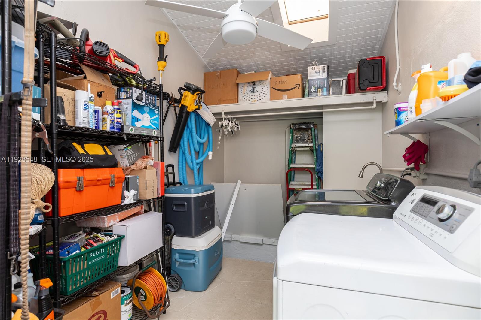 SPANISH COURT - Residential