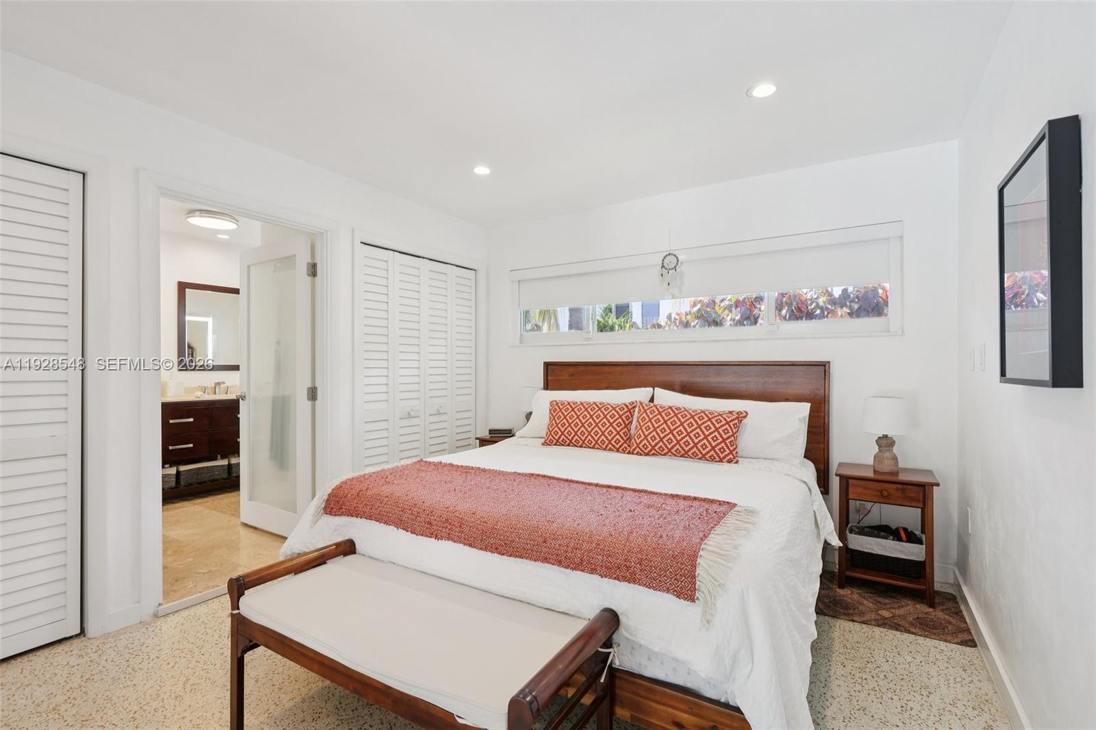 SPANISH COURT - Residential