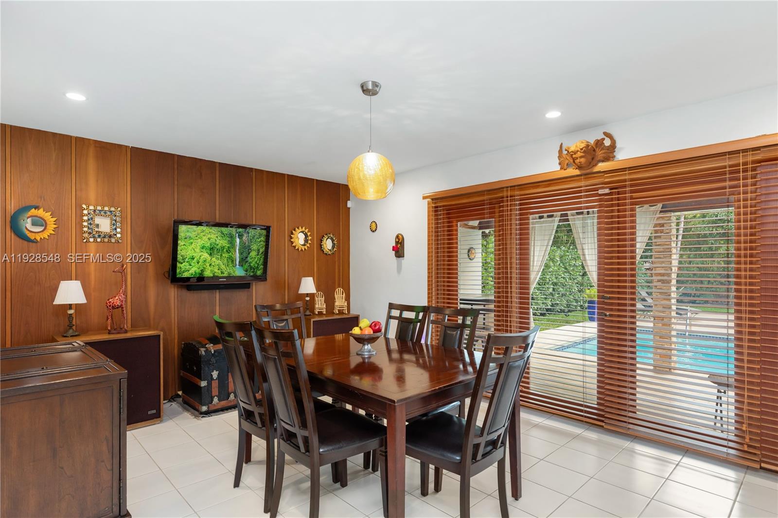 SPANISH COURT - Residential