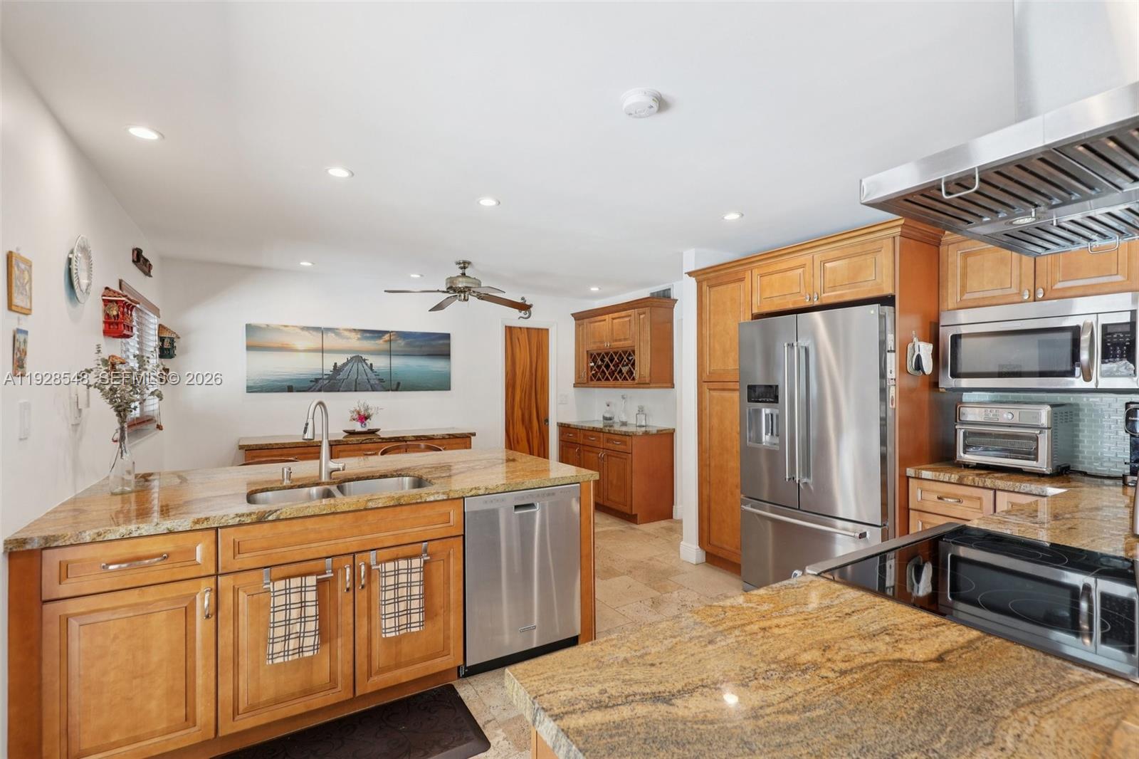 SPANISH COURT - Residential