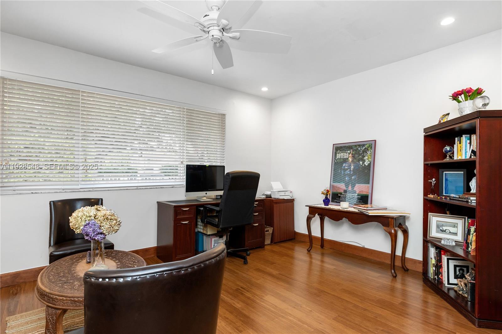 SPANISH COURT - Residential