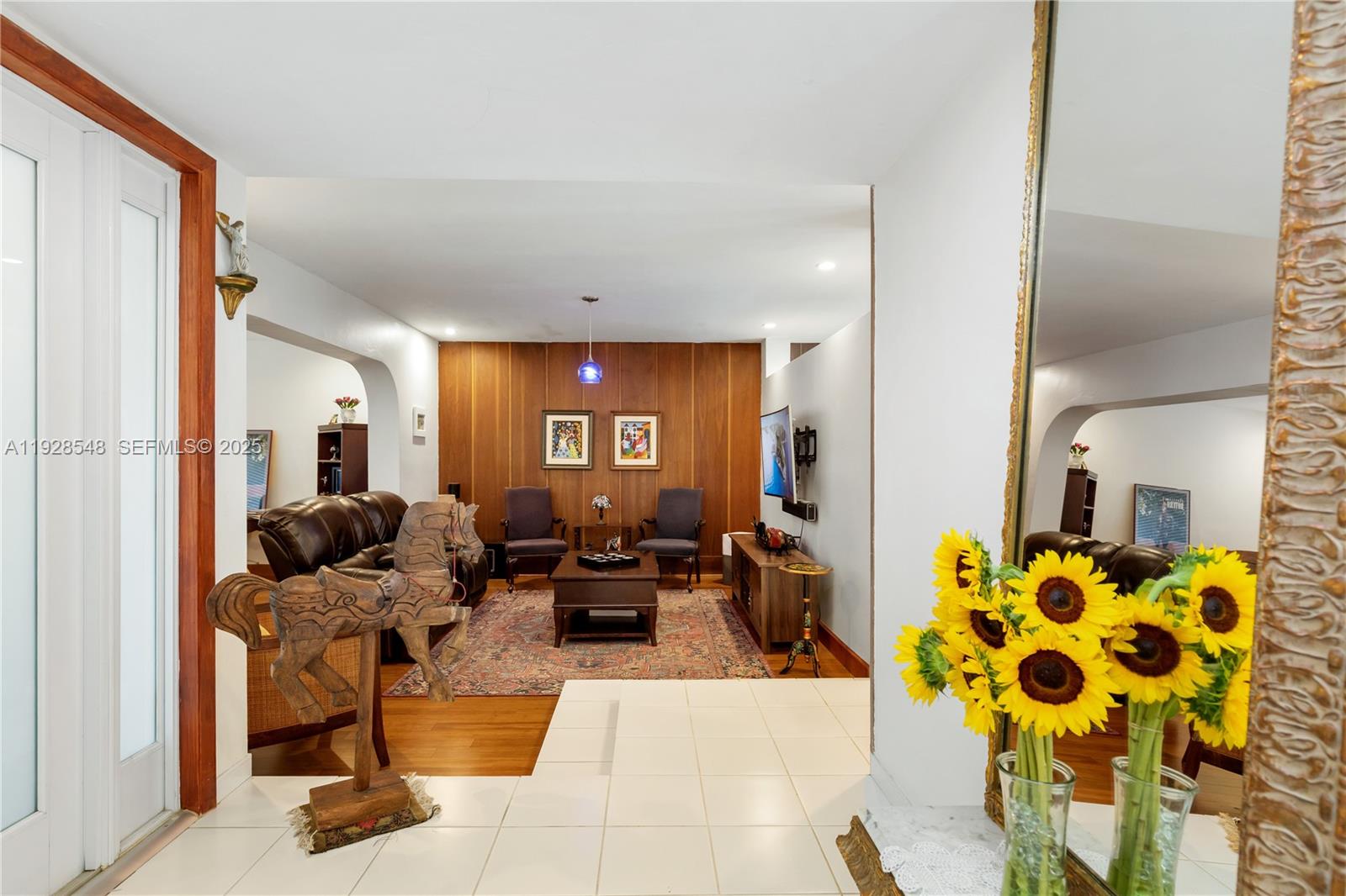 SPANISH COURT - Residential