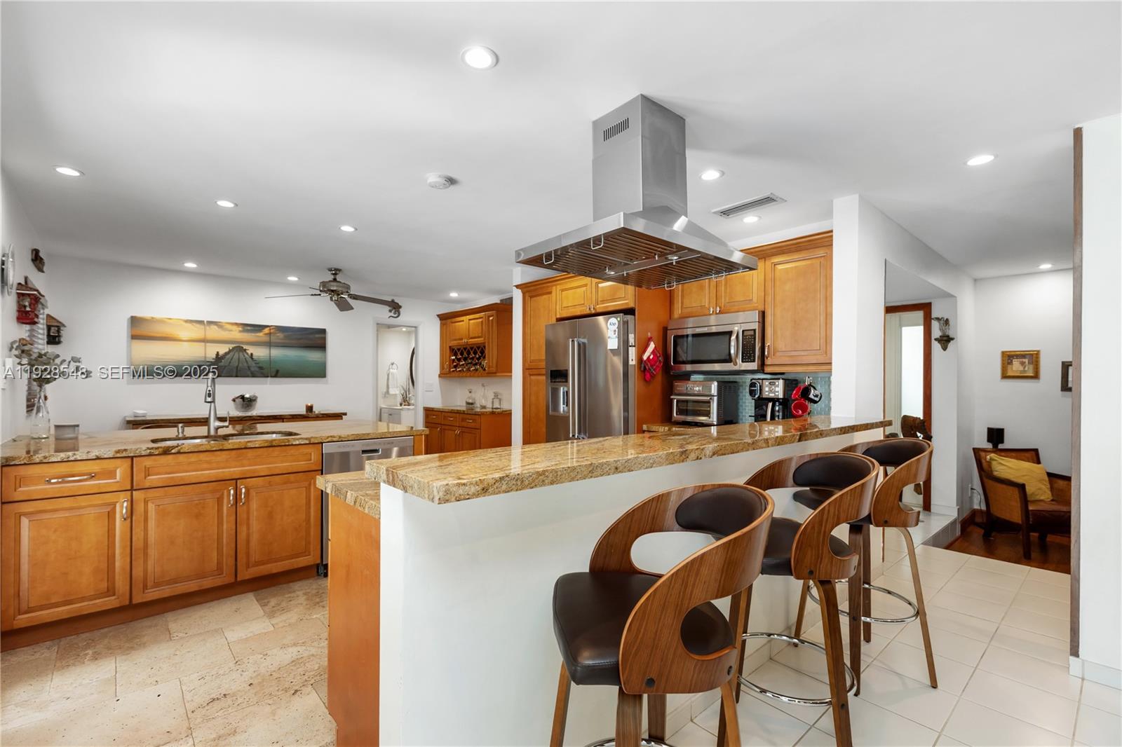 SPANISH COURT - Residential