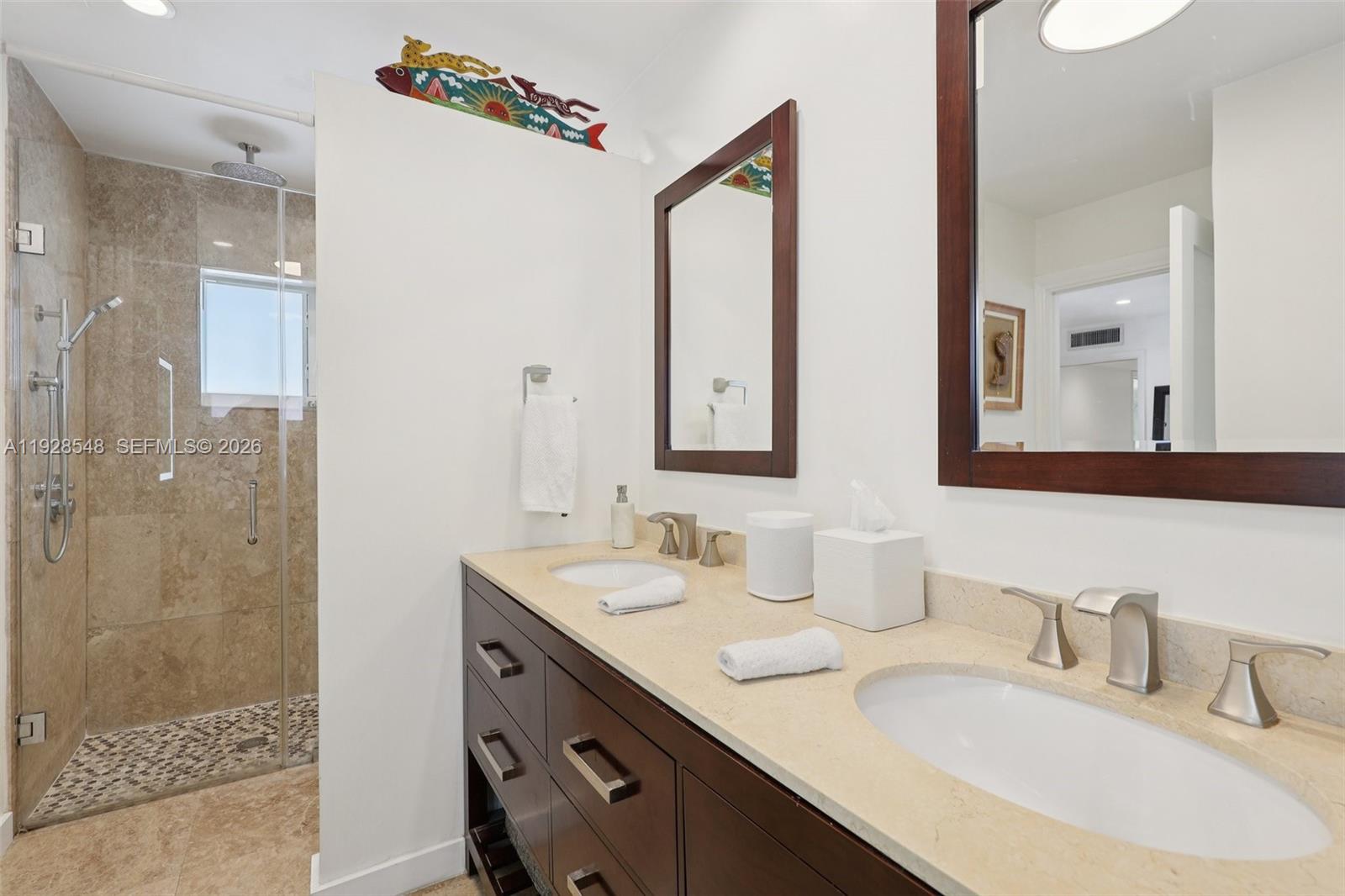 SPANISH COURT - Residential