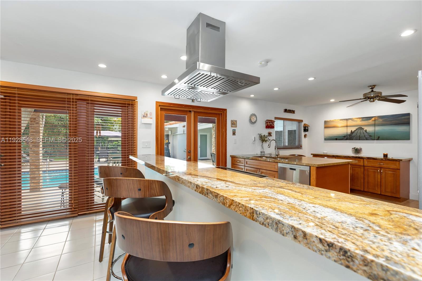 SPANISH COURT - Residential