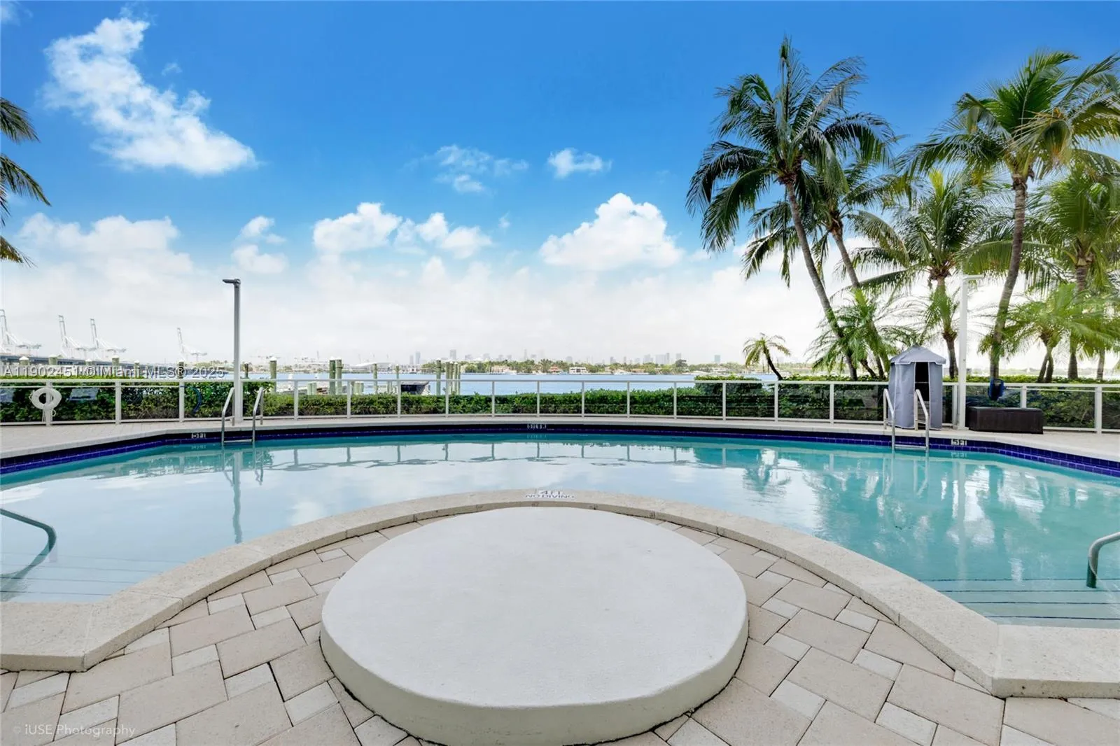 Miami Beach, Florida 33139, United States, 2 Bedrooms Bedrooms, ,3 BathroomsBathrooms,Residential,Active,233159