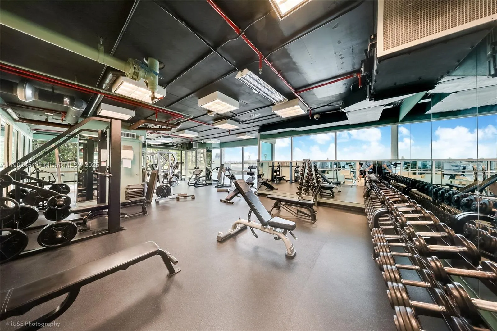 Miami Beach, Florida 33139, United States, 2 Bedrooms Bedrooms, ,3 BathroomsBathrooms,Residential,Active,233159