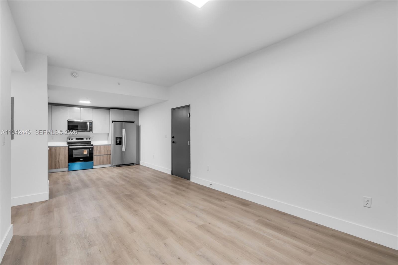 GARDEN CITY - Residential Lease