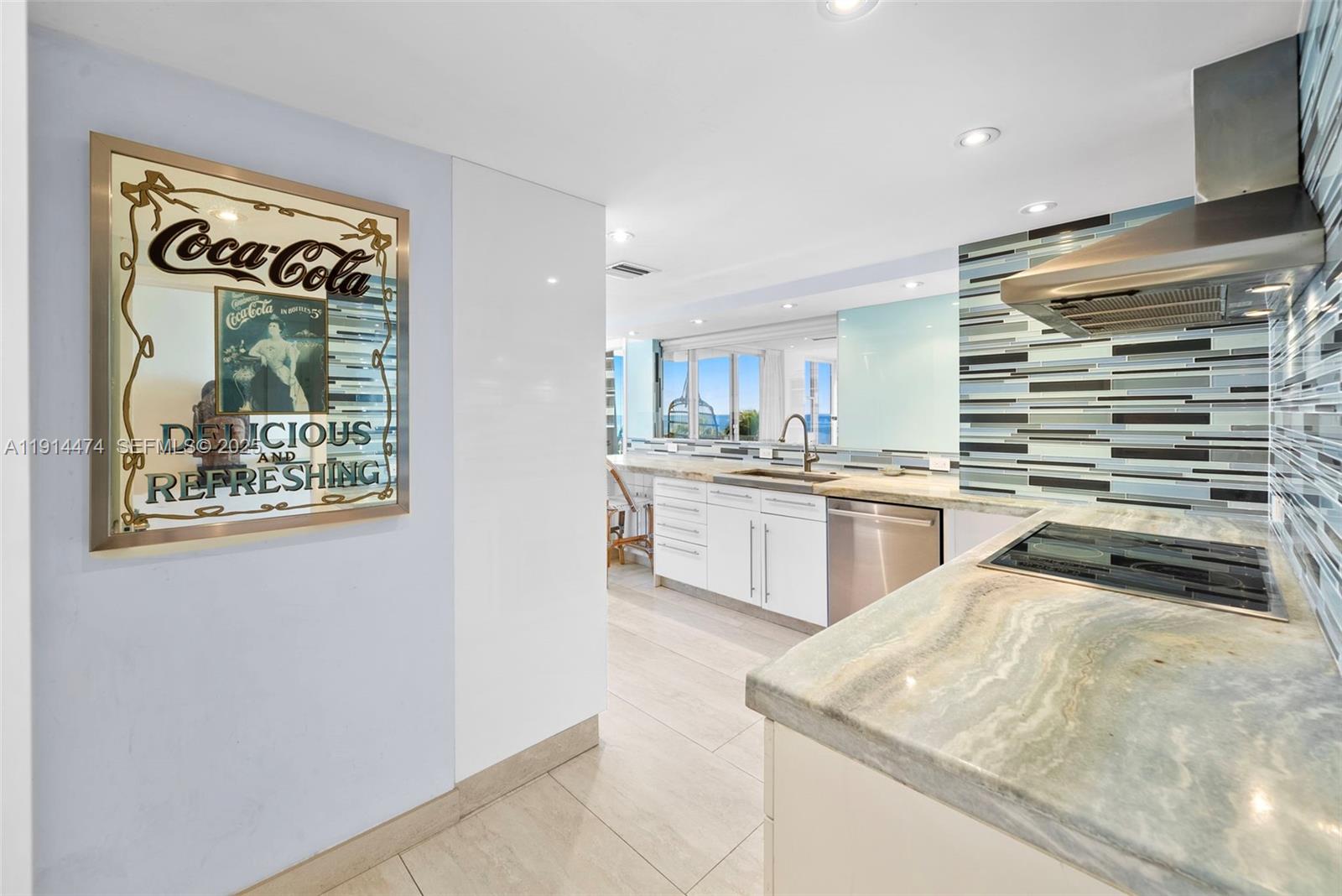 ISLAND HOUSE APT INC - CO - Residential