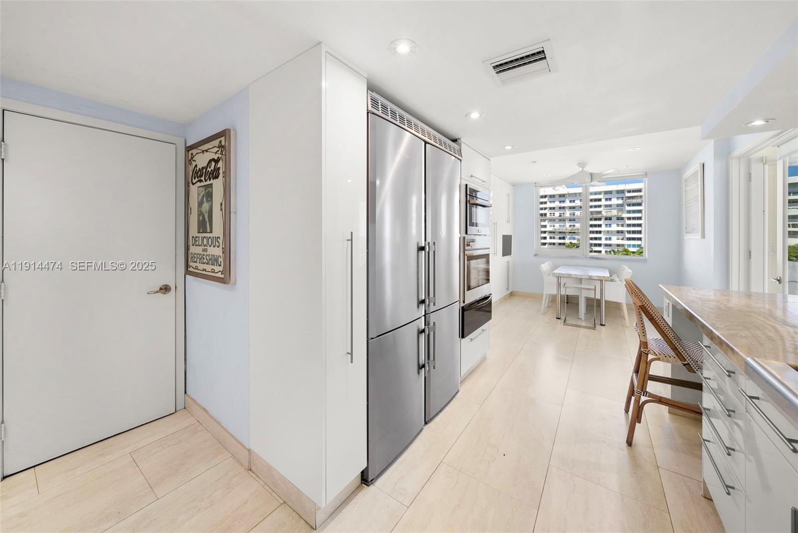 ISLAND HOUSE APT INC - CO - Residential