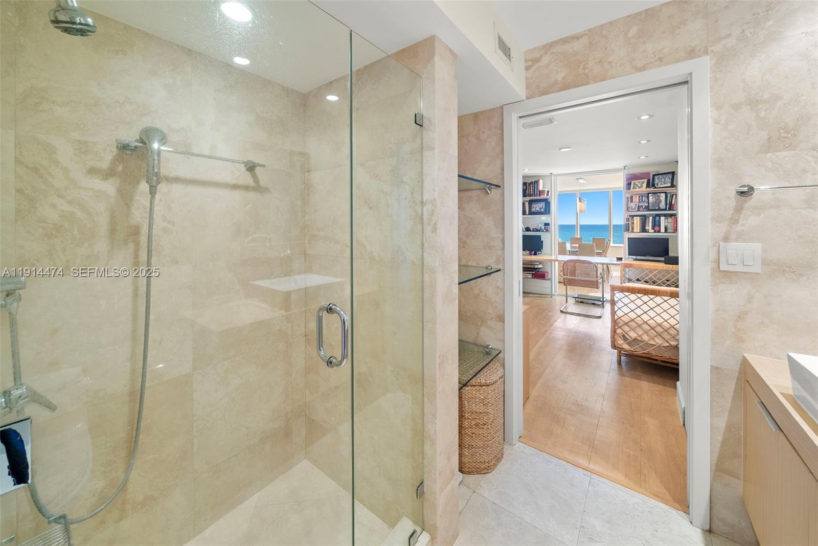 ISLAND HOUSE APT INC - CO - Residential